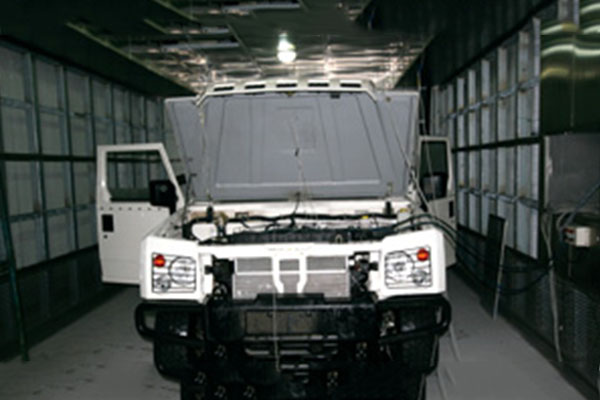 整車(chē)環(huán)境模擬艙(圖1) 整車(chē)環(huán)境模擬艙(圖1)