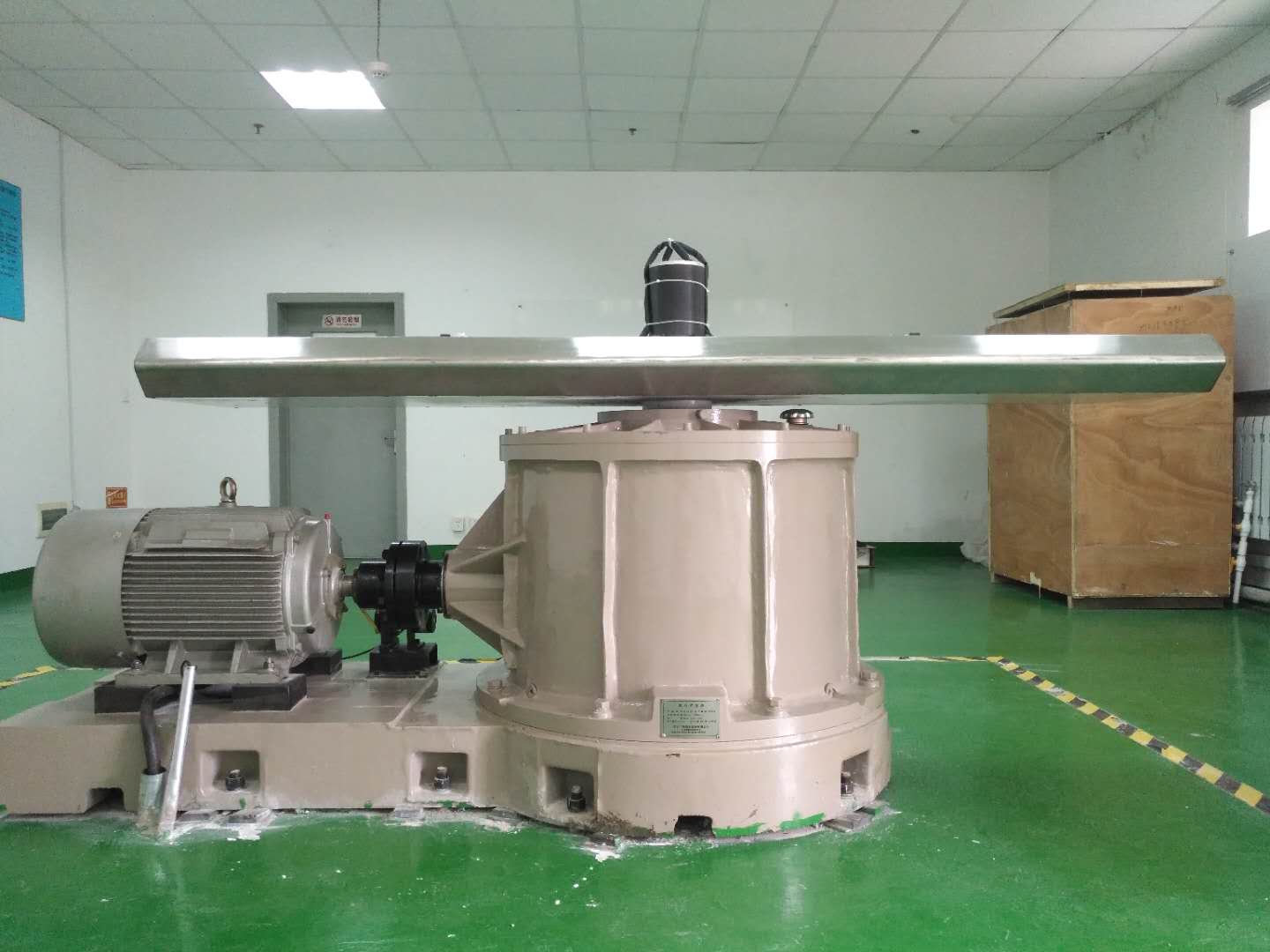 轉(zhuǎn)臂離心恒加速試驗臺(圖1) 轉(zhuǎn)臂離心恒加速試驗臺(圖1)