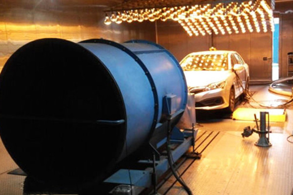 整車(chē)環(huán)境模擬艙(圖3) 整車(chē)環(huán)境模擬艙(圖3)