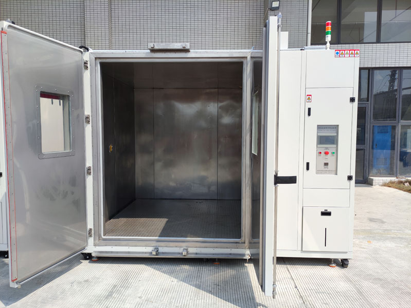 門(mén)扇濕度影響穩(wěn)定性試驗(yàn)室(圖1) 門(mén)扇濕度影響穩(wěn)定性試驗(yàn)室(圖1)