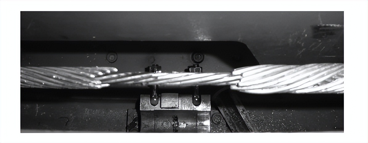 凍雨環(huán)境實(shí)驗(yàn)裝置的覆冰安全性能試驗(yàn)(圖3)